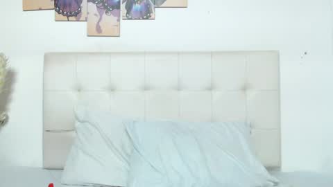 Snapshot of vicky_lane chatting on 05/15/26, 11:17 vicky_lane online show from 05/15/26, 11:17