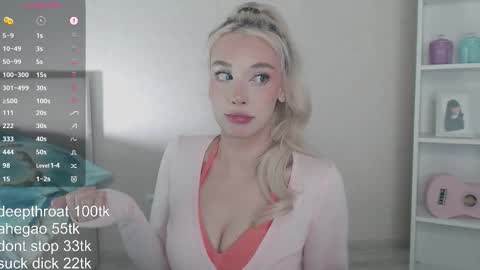 Snapshot of vickyfuckingdoll chatting on 11/22/25, 02:21 vickyfuckingdoll online show from 11/22/25, 02:21