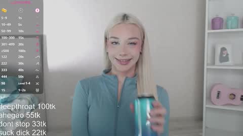 Snapshot of vickyfuckingdoll chatting on 11/23/25, 11:59 vickyfuckingdoll online show from 11/23/25, 11:59