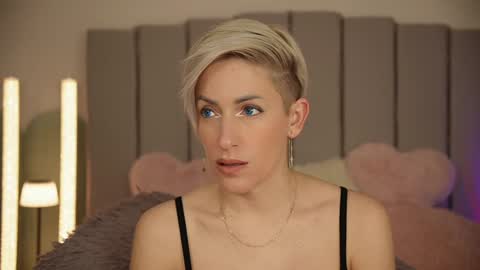 vickysecret96 online show from 01/28/25, 05:35