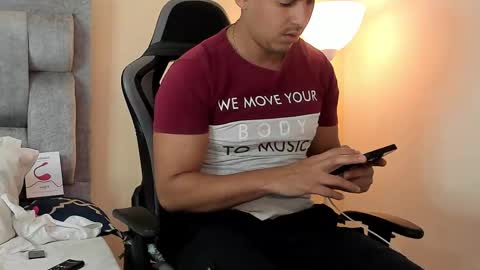 victor online show from 10/01/25, 12:44