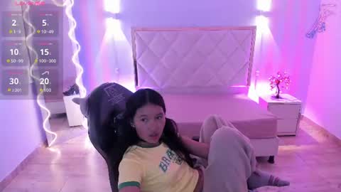 victoria1_tay online show from 06/18/26, 07:40