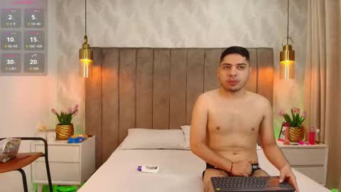 Victoria  Owen online show from 10/08/25, 11:41