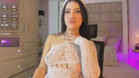 Snapshot of victoria_adaams1 chatting on 10/20/25, 02:17 Victoria valentina online show from 10/20/25, 02:17