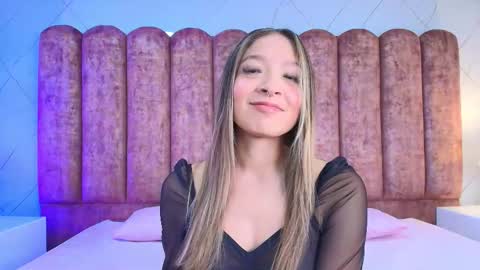 Snapshot of victoria_adams14 chatting on 03/02/26, 05:08 Victoria for you online show from 03/02/26, 05:08