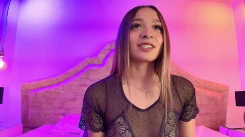 Snapshot of victoria_adams14 chatting on 04/06/26, 03:37 Victoria for you online show from 04/06/26, 03:37