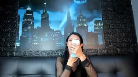 Snapshot of victoria_badgal chatting on 11/25/25, 07:58 Victoria online show from 11/25/25, 07:58