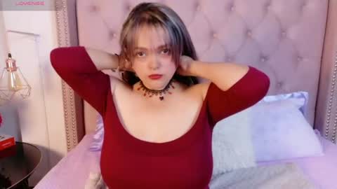 victoria_cherry_ online show from 06/19/26, 10:30