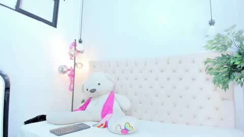 Snapshot of victoria_colemann chatting on 11/08/25, 08:07 Victoria online show from 11/08/25, 08:07