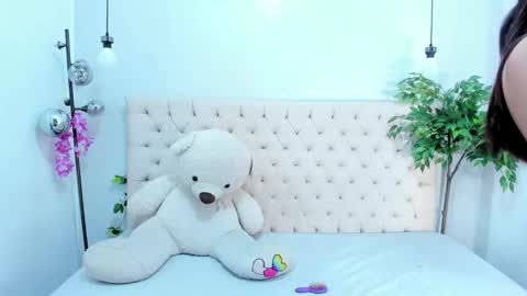 Snapshot of victoria_colemann chatting on 12/01/25, 07:19 Victoria online show from 12/01/25, 07:19