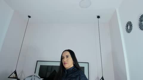 Snapshot of victoria_cooper3 chatting on 11/22/25, 09:30 valentina online show from 11/22/25, 09:30