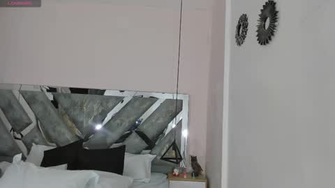 Snapshot of victoria_cooper3 chatting on 12/04/25, 10:13 valentina online show from 12/04/25, 10:13