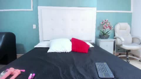   online show from 06/19/26, 01:37
