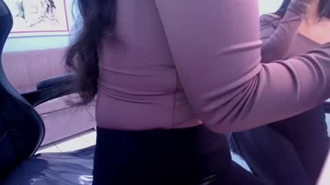 Snapshot of victoria_hernandez_t chatting on 10/08/25, 01:31 Victoria online show from 10/08/25, 01:31