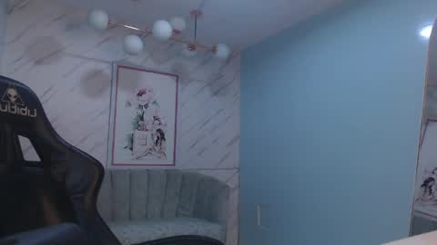 Victoria online show from 05/12/26, 01:08