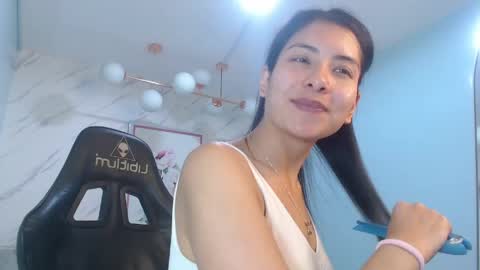 Victoria online show from 05/16/26, 12:59