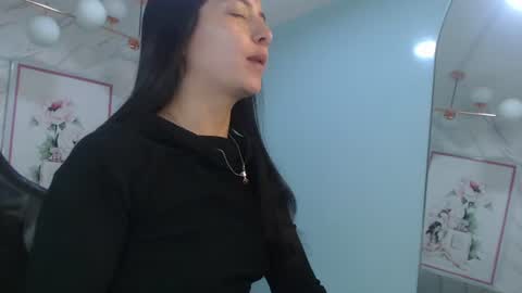 Victoria online show from 06/30/26, 01:12
