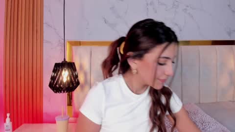 Snapshot of victoria_joliegb chatting on 01/11/25, 02:58 Victoria Lozano online show from 01/11/25, 02:58