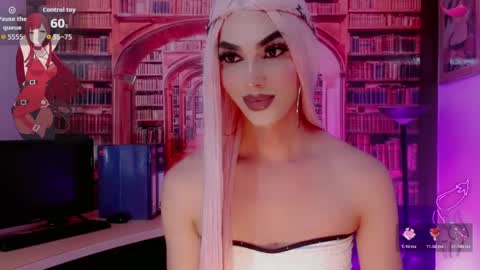 Victoria online show from 05/18/26, 01:13