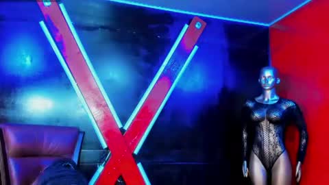 Victoria online show from 06/27/26, 11:48