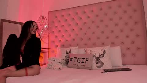 victoria_kitt online show from 02/19/25, 07:27