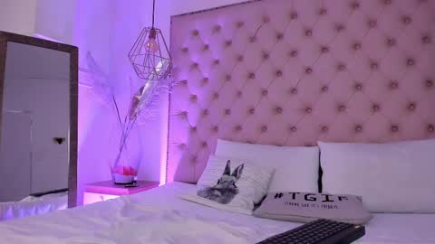 victoria_kitt online show from 02/24/25, 07:19