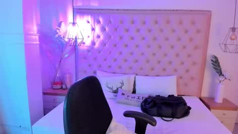 victoria_kitt online show from 09/11/25, 07:58