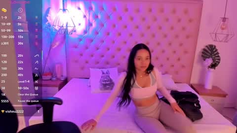 victoria_kitt online show from 09/15/25, 07:25