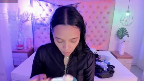 victoria_kitt online show from 10/26/25, 07:31