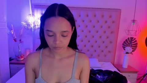 victoria_kitt online show from 12/03/25, 09:24