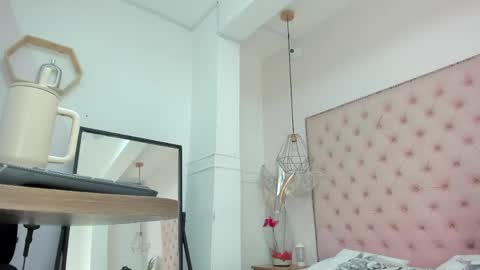 victoria_kitt online show from 06/05/26, 07:08