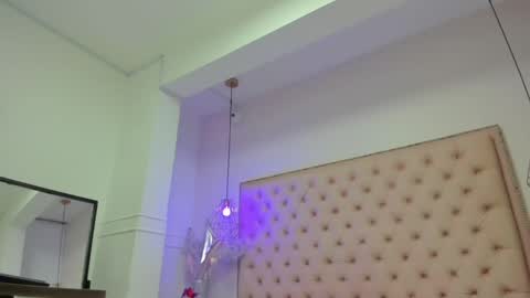 victoria_kitt online show from 06/08/26, 07:25