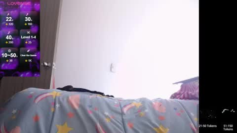 Victoria online show from 12/19/24, 01:51