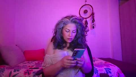 Snapshot of victoria_lover444 chatting on 12/19/25, 03:35 Victoria Lover online show from 12/19/25, 03:35