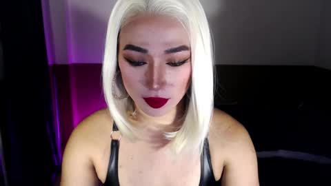 Snapshot of victoria_madness_dominatrix chatting on 03/28/26, 01:00 Victoria online show from 03/28/26, 01:00