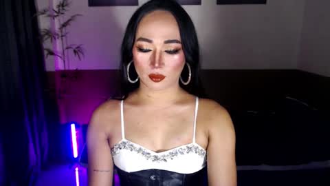 Snapshot of victoria_madness_dominatrix chatting on 04/08/26, 01:55 Victoria online show from 04/08/26, 01:55