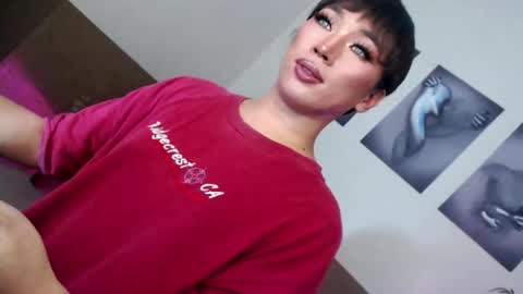 Snapshot of victoria_madness_dominatrix chatting on 05/21/26, 08:27 Victoria online show from 05/21/26, 08:27