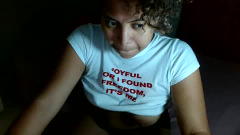 VICKY online show from 06/05/26, 04:56