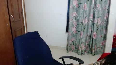 Snapshot of victoria_milf06 chatting on 11/29/25, 03:20 victoria online show from 11/29/25, 03:20