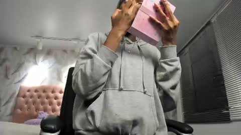 Vicky  online show from 07/29/26, 02:43