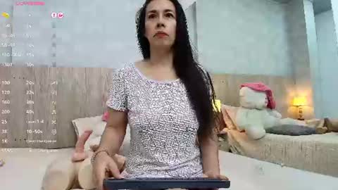 victoria_pachon online show from 07/24/26, 08:56