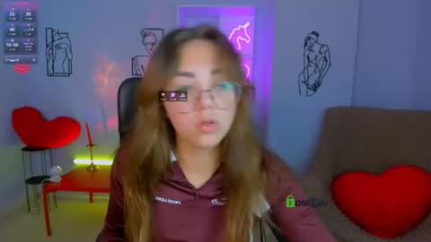 Victoria online show from 10/16/25, 08:15