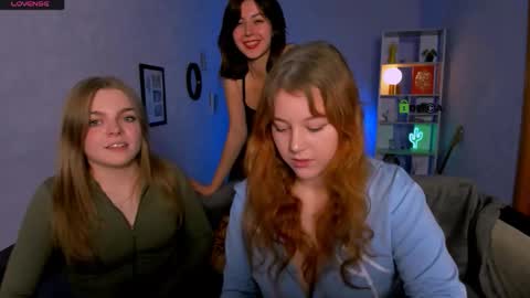 Victoria online show from 10/16/25, 08:21