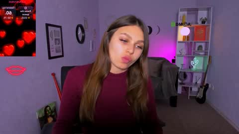 Victoria online show from 10/17/25, 09:01