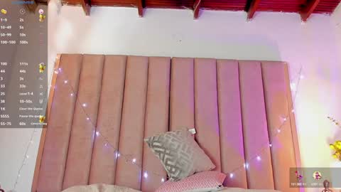 Snapshot of victoria_rash chatting on 12/23/24, 11:17 VICTORIA online show from 12/23/24, 11:17