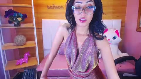Victoria  online show from 02/08/25, 05:08