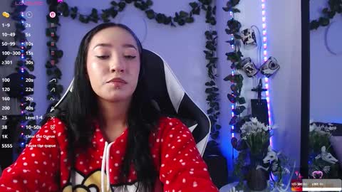 Snapshot of victoria_ricci_a chatting on 10/08/25, 04:32 Victoria online show from 10/08/25, 04:32