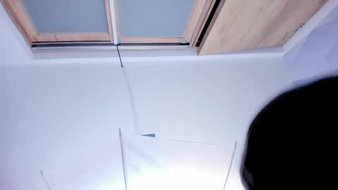 Victoria  online show from 04/08/26, 10:15