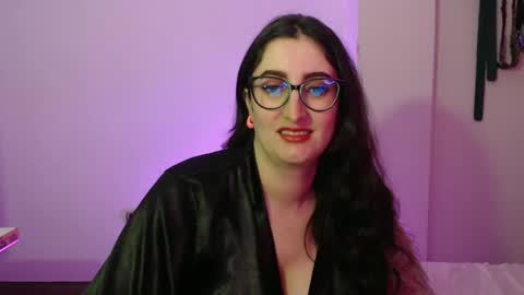 Victoria online show from 09/30/25, 08:47