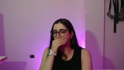 Snapshot of victoria_riider chatting on 11/10/25, 09:25 Victoria online show from 11/10/25, 09:25